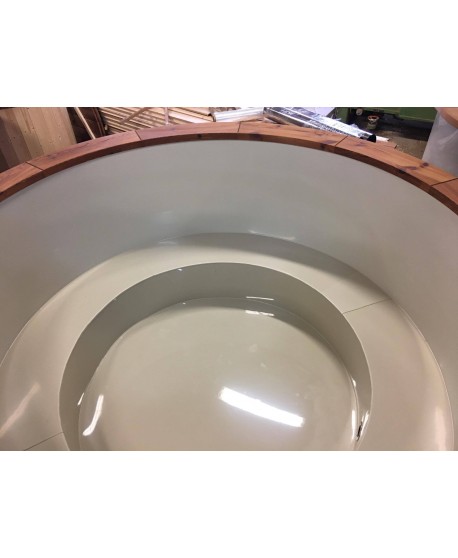 Plastikiniai uždaro tipo suoliukai Plastikiniai uždaro tipo suoliukai