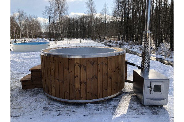 SPA vonia su persipylimo sistema SPA vonia su persipylimo sistema