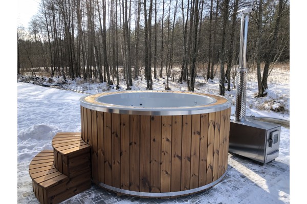 SPA vonia su persipylimo sistema SPA vonia su persipylimo sistema