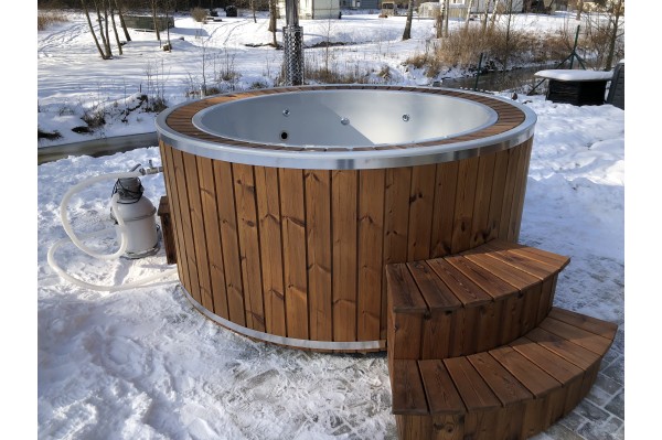 SPA vonia su persipylimo sistema SPA vonia su persipylimo sistema
